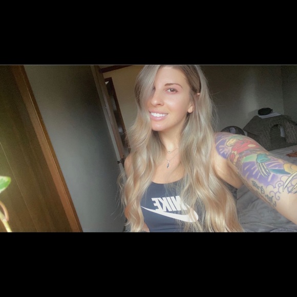 Meet your Posher, Kailan - Picture 2 of 3